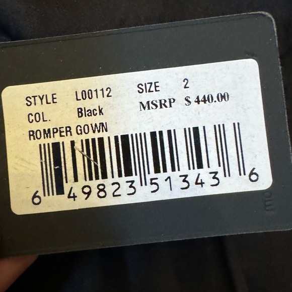 Unique Romper Gown Lotus Threads - Picture 9 of 9